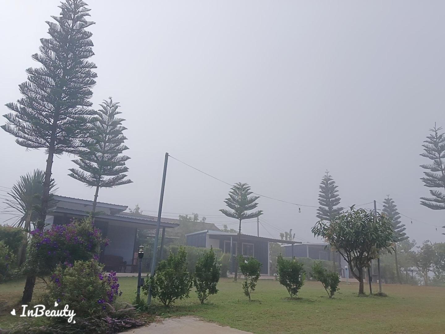 เฟรนด์แคมป์ Villa Khao Kho Exterior photo