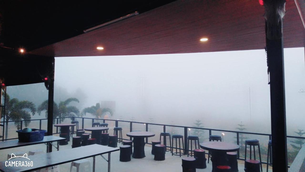 เฟรนด์แคมป์ Villa Khao Kho Exterior photo